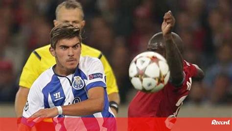 R Ben Neves Volta S Origens Fc Porto Jornal Record