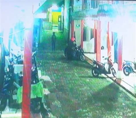 Jelang Waktu Sahur Aksi Maling Motor Terekam Cctv