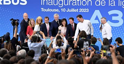 Airbus Inaugure Toulouse Son Usine D Assemblage Des A En Grande