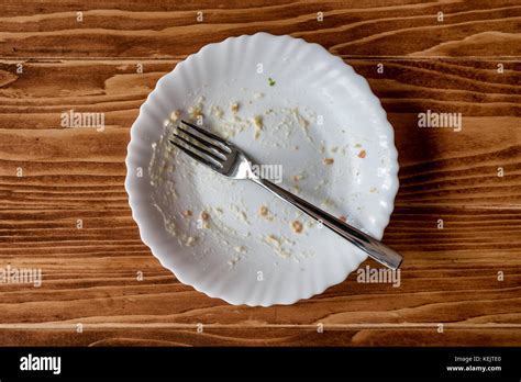 Crumbs On Empty Plate Hi Res Stock Photography And Images Alamy