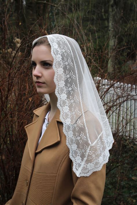 Evintage Veils~ Pure Cream White Triangle Or D Shaped Traditional Catholic Lovely Vintage