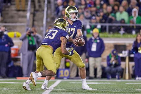 Notre Dame Moves Up To 11 In Both The Ap Top 25 And Coaches Poll One