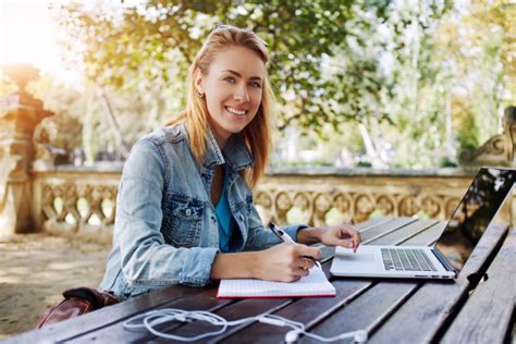 How To Create 3-D Emotional Depth In Fiction - Lisa Hall-Wilson