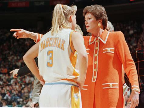 Pat Summitt, winningest coach in Division I college basketball, dead at ...