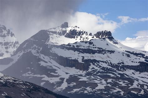 Columbia Icefield Mountains 17153876 Stock Photo at Vecteezy