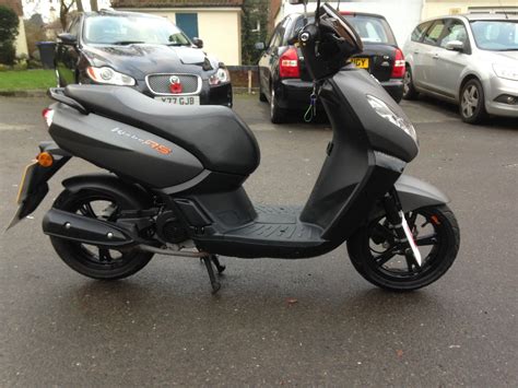 Peugeot Kisbee Rs Cc Scooter Limited Edition Colour