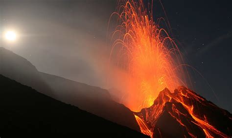 Supervolcano in Italy is "becoming more dangerous" as magma builds ...