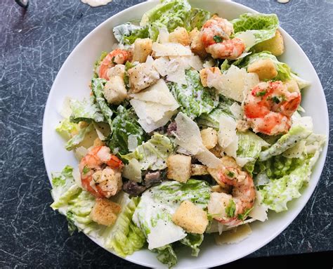 King Prawn Caesar Salad With Garlic Croutons R Healthyfood