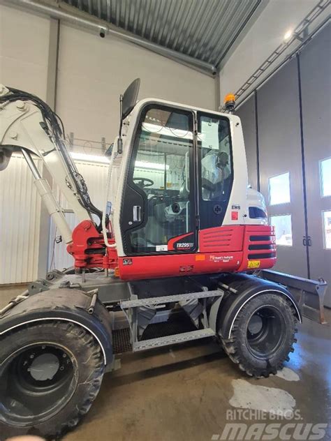 Takeuchi Take Job Tb W Begagnad S Ljes Wheeled Excavators For