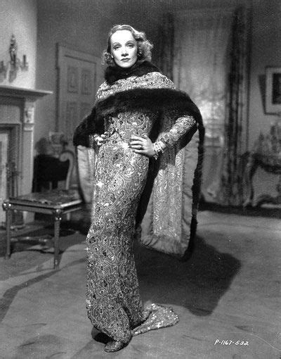 Marlene Dietrich In Costume Hollywood Costume Hollywood Glamour