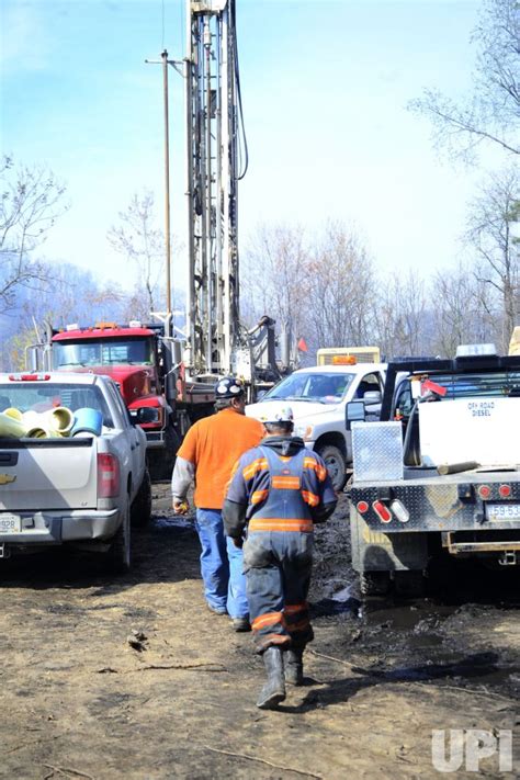 Photo Four Miners Remain Missing In West Virginia Coal Mine Explosion