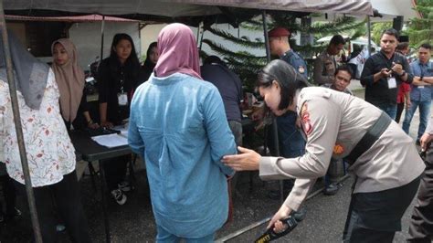 TNI Polri Jaga Ketat Rapat Pleno Penghitungan Suara Tingkat Kabupaten