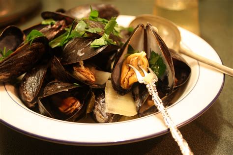 What's Cooking in your World?: Day 99! Luxembourg - Moules a la ...