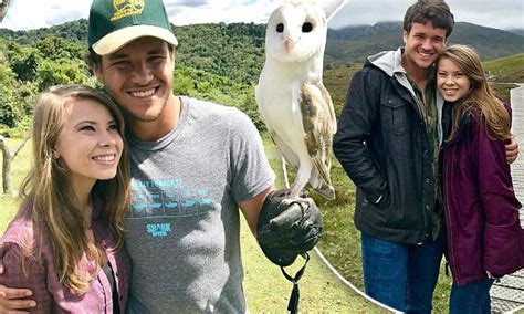 Bindi Irwin Gushes Over Boyfriend Chandler Powell Daily Mail Online