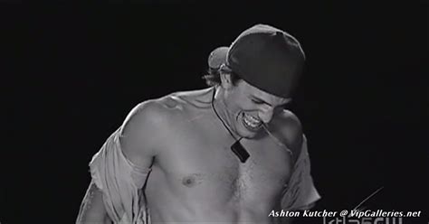 Ashton Kutcher Paparazzi Shirtless Shots Naked Male Celebrities