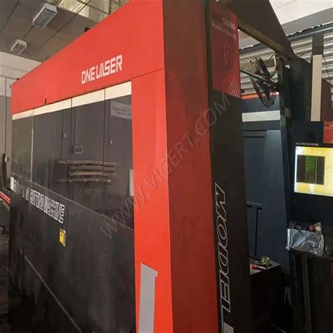 Used BYSTRONIC 3000W CNC Laser Cutter DNE 1530 With 1 5x3m Working