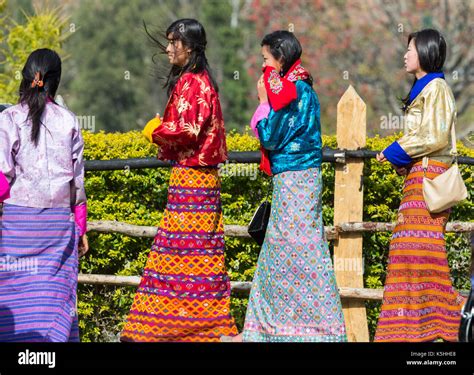 Bhutanese Girls Hi Res Stock Photography And Images Alamy