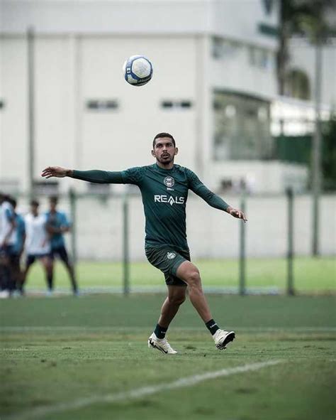 Coritiba tem desfalque na zaga para o confronto diante do Avaí