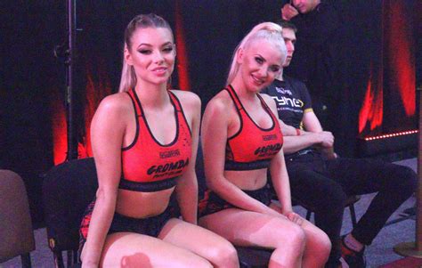 Piękne ring girls i znane osoby na gali boksu w Pionkach ZDJĘCIA