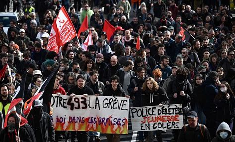 Se Multiplican Las Protestas En Francia Contra La Reforma De Pensiones