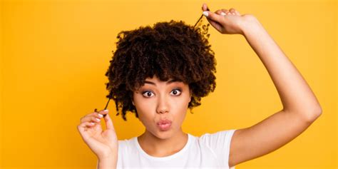 Confinement Comment Prendre Soin Des Cheveux Afros Jeune Afrique