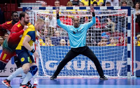 Andebol Portugal Perdeu Alfredo Quintana A Muralha Luso Cubana Desporto