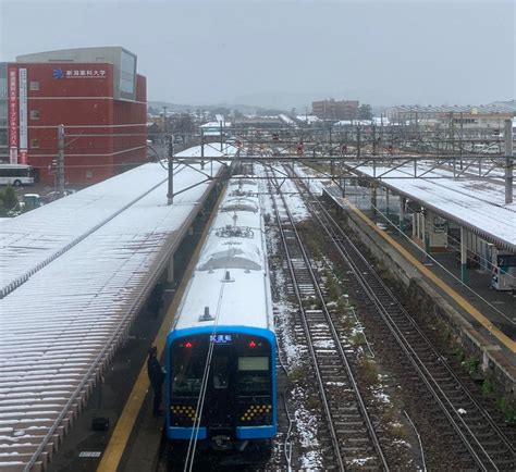 E131系1000番台（1008）の試運転を雪の降る新津駅1番ホームにて目撃！ 阪神電鉄タイガース日記2！