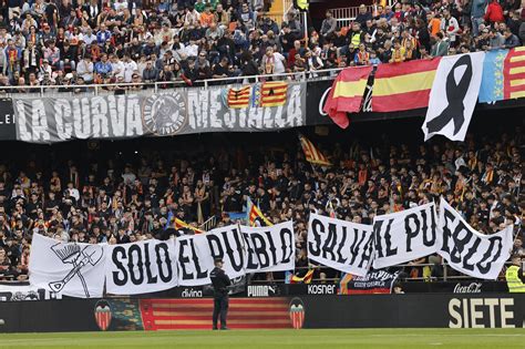 Homenaje En Mestalla A Las V Ctimas De La Dana Antes Del Valencia Betis