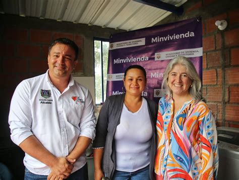 Minvivienda On Twitter Continuando Con Su Agenda En Huila La