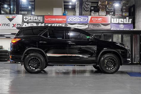 Permaisuri Black Rhino Sandstorm Toyota Fortuner