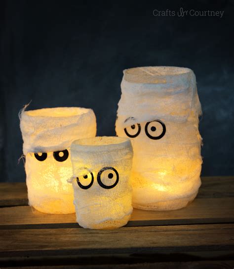 25 Cool DIY Halloween Lanterns And Luminaries - Shelterness