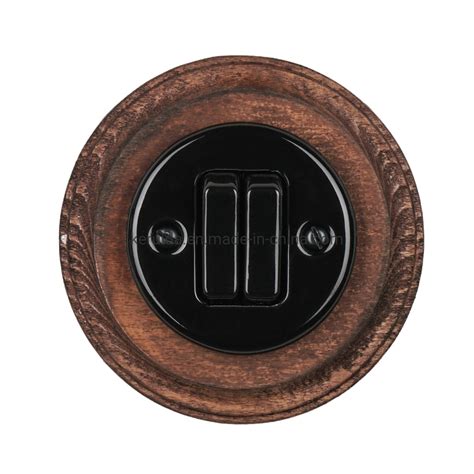 Flush Mounted CE Approved Rocker Wall Switch with Wooden Frame