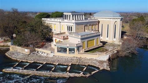 VIDÉO Inauguration du château Laurens à Agde après 20 ans de