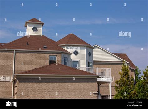 Waterfront Homes Residences Hi Res Stock Photography And Images Alamy