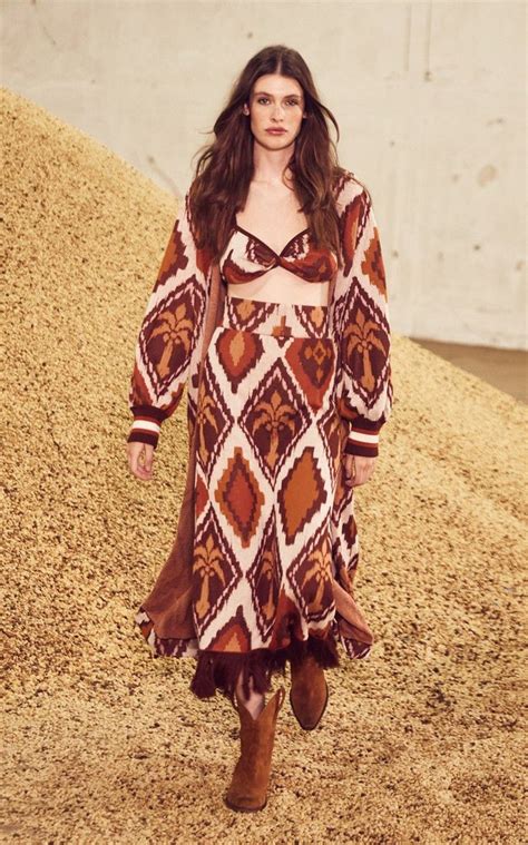 Women S Johanna Ortiz Pre Fall 2022 Collection Moda Operandi