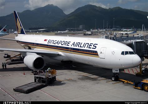 V Srm Boeing Er Singapore Airlines Jazon C Jetphotos