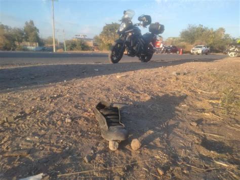 Veh Culo Choca Con Motocicleta En Carretera A Sanalona Hay Dos Lesionados