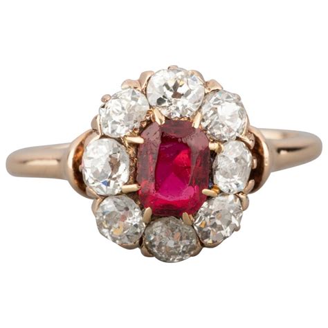 Gold Diamonds and Ruby Retro Ring For Sale at 1stDibs