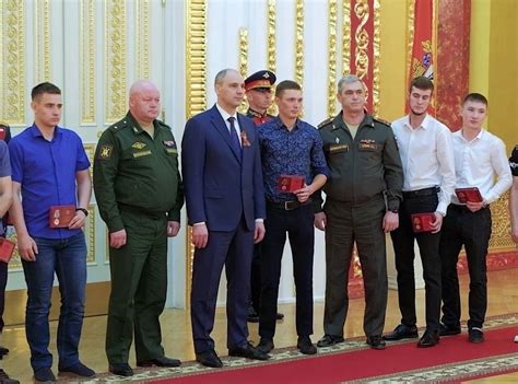 A graduate of Sorochinsk school No 117 was awarded the medal “For ...
