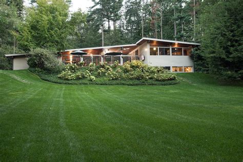 Photo 12 Of 12 In Own An Iconic Midcentury In New Canaan For 155m Dwell