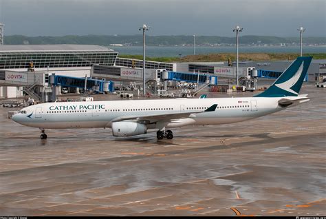 B Lbe Cathay Pacific Airbus A Photo By Kinmei Id