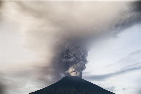 Bali L Eruzione Del Vulcano Agung Primopiano Ansa It