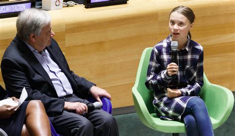 Greta Thunberg Accolta Con Un Ovazione Al Palazzo Di Vetro Noi