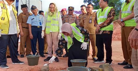 Wali Kota Tanjungpinang Letakkan Batu Pertama Pembangunan Rusun Quran