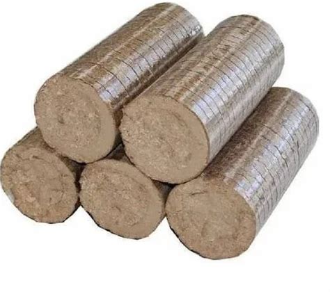 Wooden Biomass Briquettes Packaging Size Kg At Rs Tonne In