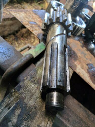 Upper Shaft Removed From Fordson Super Major Gearbox Ebay