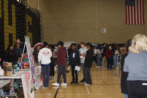 Citrus Valley High School hosts annual ‘Becoming a Blackhawk’ day ...