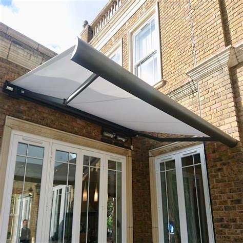 Waterproof Electric Sunshade System Full Cassette Motorized Awnings Outdoor Retractable Shades