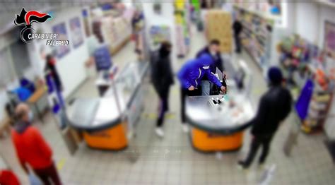 Rapina Con Coltello In Un Supermercato Arrestati Due Giovanissimi