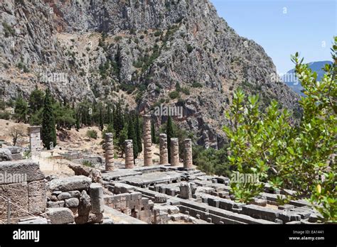 Delphi ancient ruins and Apollo temple Stock Photo - Alamy